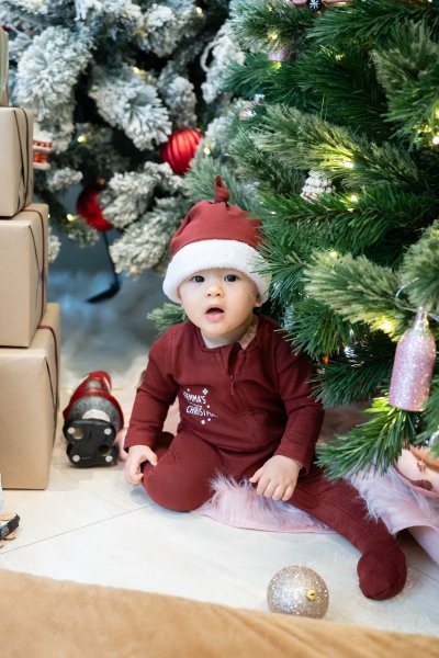 Onesie with beanie hat - Red (Name Personalization)