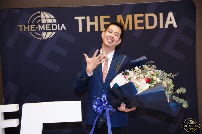 งานช่วงเย็น คอนเสริต์พี่ป๊อด The Media 5 (วันปฐมนิเทศ)