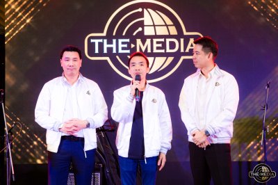 งานช่วงเย็น คอนเสริต์พี่ป๊อด The Media 5 (วันปฐมนิเทศ)