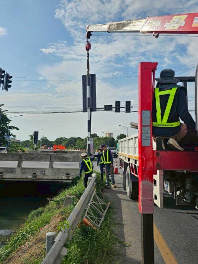 งานติดตั้งสัญญาณไฟจราจร จ.นครปฐม