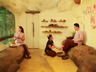 Srimantra spa and massage near chiangmai night bazaar 水療 按摩 清邁 спа массаж чиангмай 스파 마사지 치앙마이