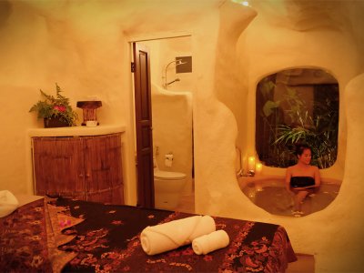 Srimantra spa and massage near chiangmai night bazaar 水療 按摩 清邁 спа массаж чиангмай 스파 마사지 치앙마이