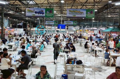 สื่อโฆษณาในตลาดเซฟวัน โคราช โดย Bluesky Activation | Billboard ในตลาดเซฟวัน | สื่อโฆษณา OOH ในตลาดเซฟวัน