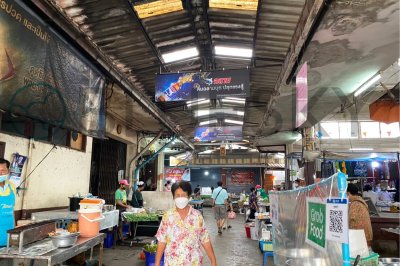 Hanging Banner ตลาดสด | Market OOH Media | Small Size Big Impact