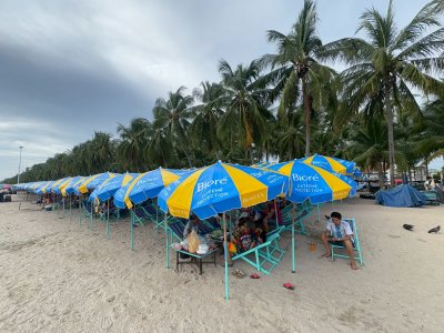 Umbrella Media-Biore UV Extreme