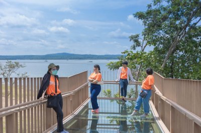 รับน้อง นักเรียนพนักงานผู้ช่วยพยาบาลโรงเรียนเดอะแคร์การบริบาล รุ่น 47