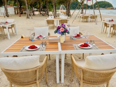 Luxtalay Restaurant Bar& Cafe
