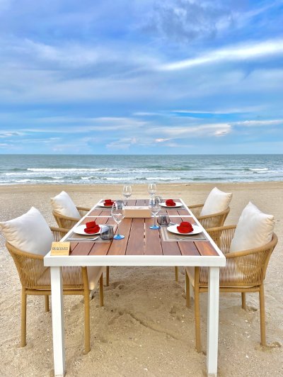 Luxtalay Restaurant Bar& Cafe