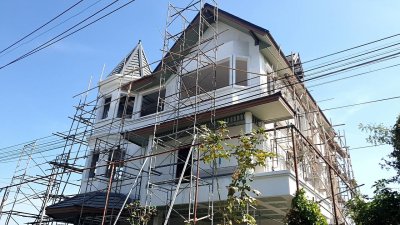 งานก่อสร้างบ้านพักอาศัย 3 ชั้น ถนนรามอินทรา