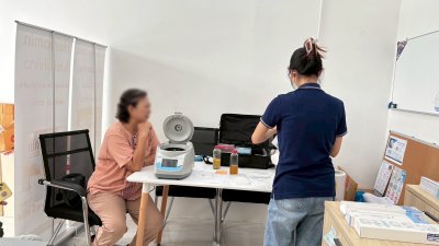 MC-24™ TOUCH HIGH SPEED MICROCENTRIFUGE (ฺBenchmark)