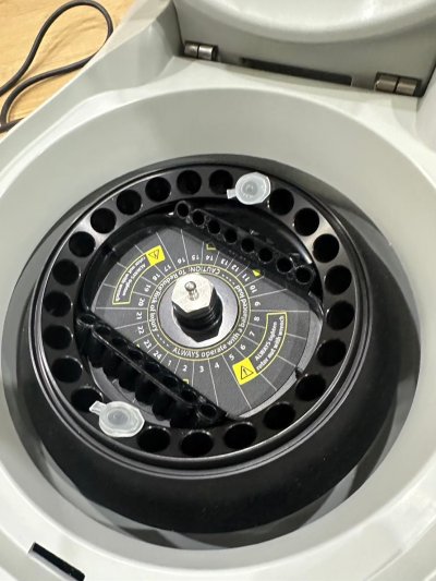 MC-24 Touch high speed microcentrifuge - Benchmark