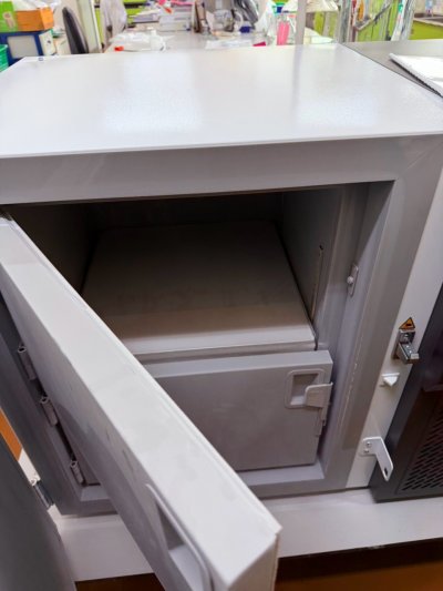 MD-86L108 Small Compact Under Counter Ultra Cold Freezer by Midea Biomedical