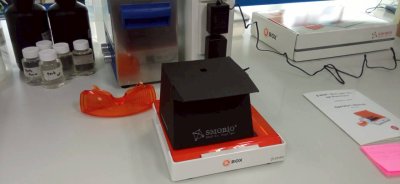 EdvoCycler™ 2 PCR (EDVOTEK), B-BOXTM Blue Light LED Epi-illuminator (SMOBIO), MX-mini Vortex mixer (QLAB)