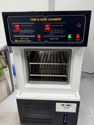 Temp & Humidity Chamber by Changshin Science