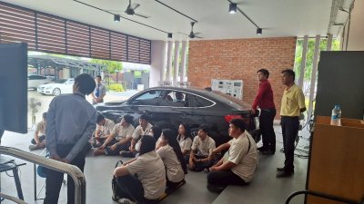 ศึกษาดูงาน มทร.สุวรรณภูมิ สุพรรณบุรี