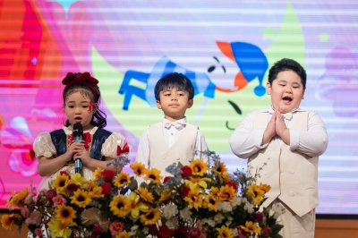 NeoChild Lantern Festival 2025