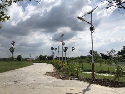 งานติดตั้งไฟถนนโรงเรียนนายร้อย