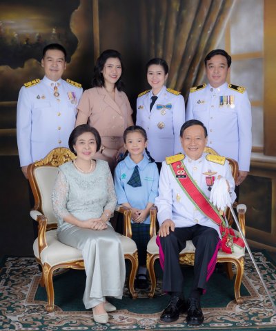 ถ่ายรูปครอบครัว1