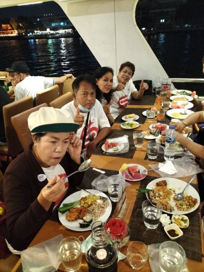 ล่องเรือดินเนอร์แม่น้ำเจ้าพระยา