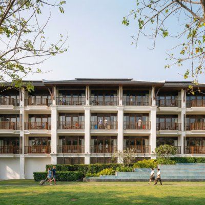 โรงแรม"ถาวร ปาล์ม บีช รีสอร์ท ภูเก็ต"