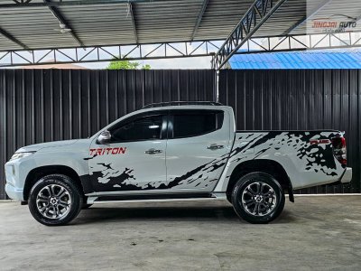  Mitsubishi ​Triton​ 2.4Plus GT 4ประตู ปี2019 สี Pearl White