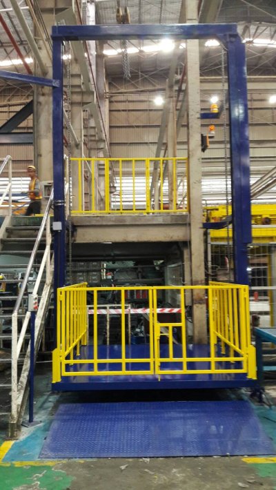 LIFT 2 เสา 2000x2000 mm. 1000 kg.