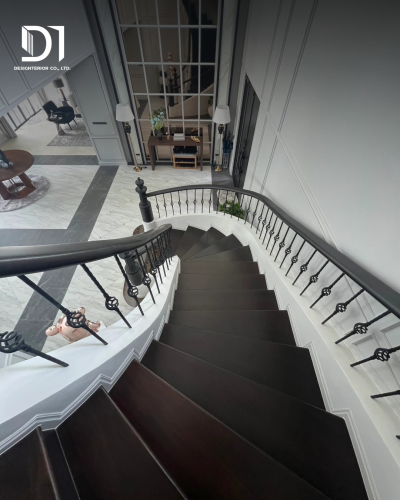 บันไดโค้งโครงการ Divanie Grand Residence