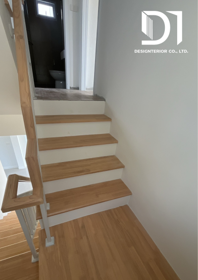 โครงการดีญ่าดอยสะเก็ด  ตั้งบันไดไม้ยางพารา (BUTT JOINT)