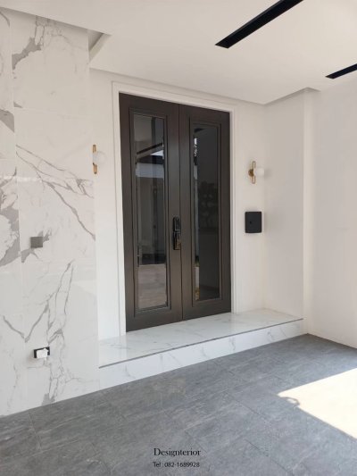 ประตูบานคู่ 