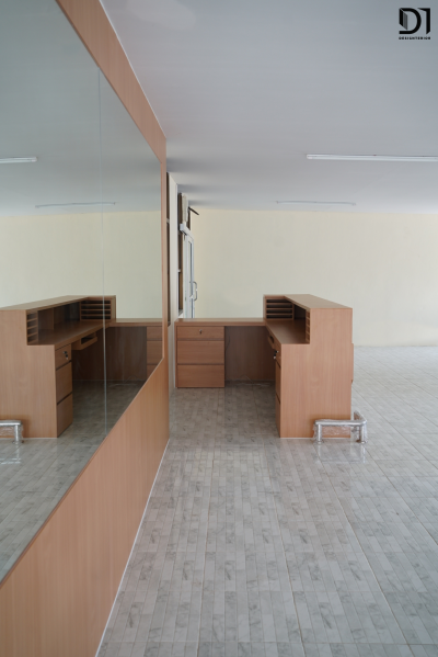 เฟอร์นิเจอร์ - ห้องกายภาพบำบัด (โรงพยาบาลม่วงสามสิบ จ.อุบลราชธานี)