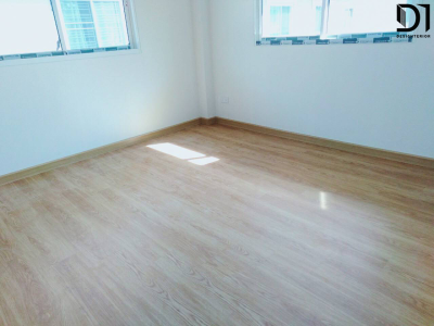 งานพื้น SPC และบัวเชิงผนัง - โครงการ​ Prego​ by​ Sivalai​