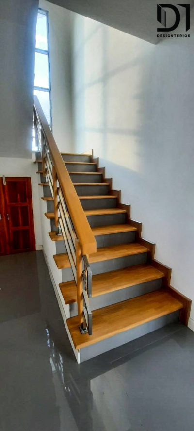 งานบันไดไม้ - โครงการบ้านแสนสำราญ