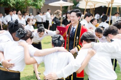 The atmosphere of a doctoral graduation ceremony