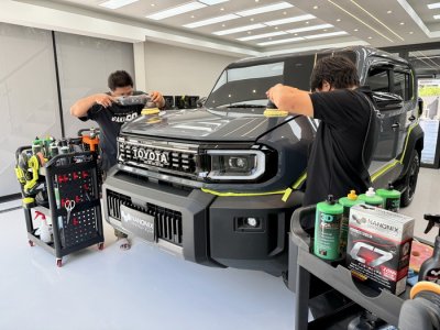 เคลือบแก้วรถ Toyota Landcrusier FJ ด้วยน้ำยาเคลือบแก้ว N10 NANONIX