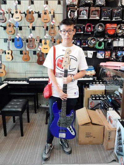 ลูกค้า Music Store