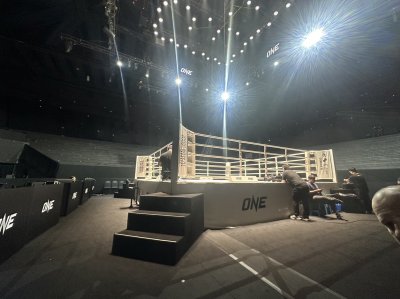 Interpreting work in the boxing ring of the One Championship program, Korean-English interpreter