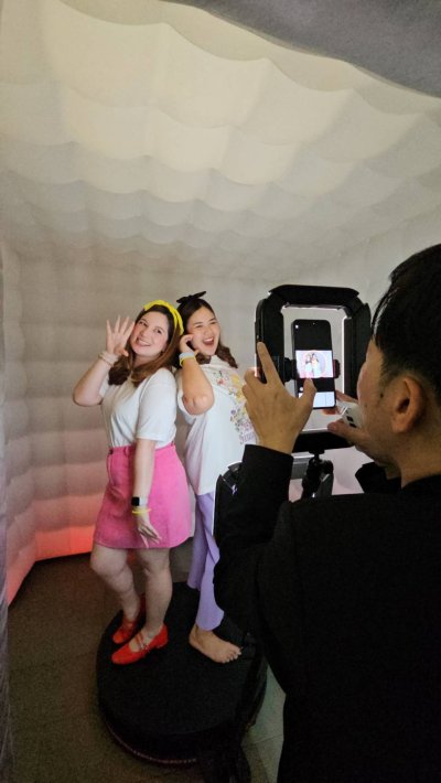 360 Video Booth in Cube