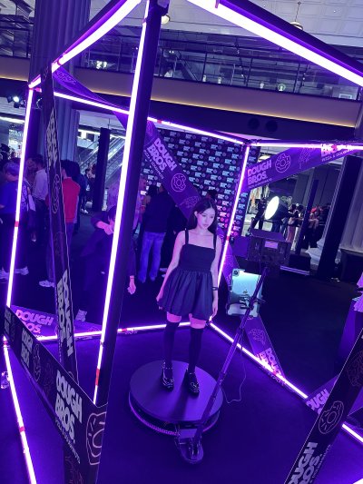 360 Video Booth in Neon Box