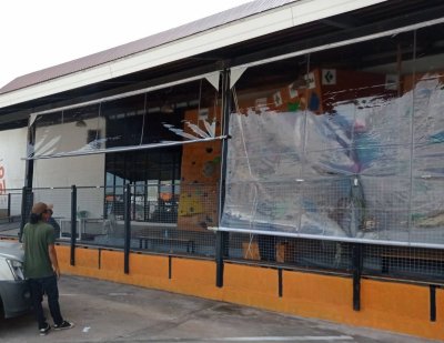 กันสาดผ้าใบ-สำหรับร้านค้า