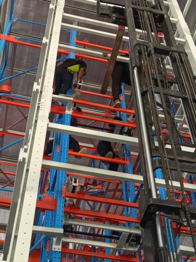 4 Way Shuttle Rack