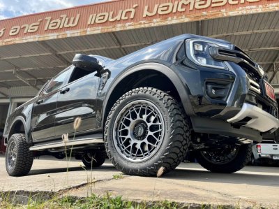 Ford ranger แต่งครบทั้งคัน ชุดล้อจากKMCแท้ ยาง AMP ATA 275/55/20 ชุดช่วงล่างปรับเซทใหม่ด้วย PROFENDER SUBTANK ปรับ 8 ระดับ พร้อมด้วยลูกหมากกันโคง สวย ลงตัว ล้อไม่ล้น