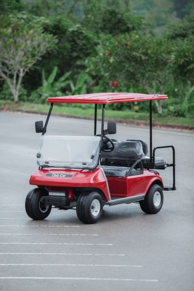 Club Car DS 2+2 สีแดง