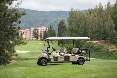 ส่งมอบ EZGO Shuttle 4+2 ที่นั่ง (สีทอง) 