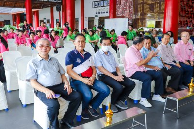 ทำบุญโรงเรียนวุฒิวิทยา 2