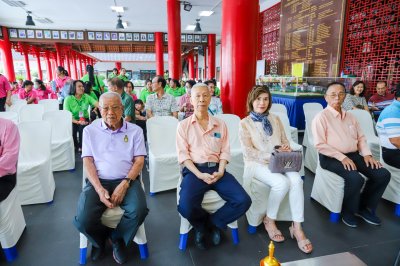 ทำบุญโรงเรียนวุฒิวิทยา 2