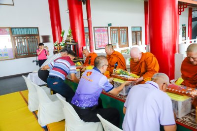 ทำบุญโรงเรียนวุฒิวิทยา 2