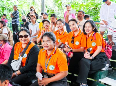 ทัศนศึกษาระดับประถมศึกษาปีที่ 1-6 ณ ซาฟารีเวิลด์