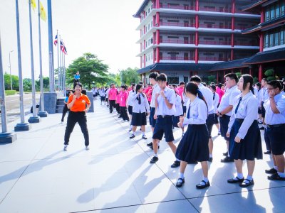 กิจกรรมออกกำลังกายยามเช้า โดยกลุ่มสาระการเรียนรู้สุขศึกษาและพลศึกษา 