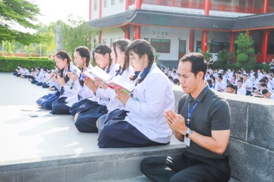 กิจกรรมสวดมนต์ประจำเดือนพฤษภาคม 