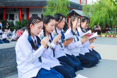 กิจกรรมสวดมนต์ประจำเดือนพฤษภาคม 